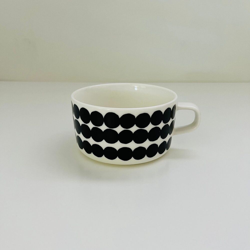 MARIMEKKO Black White Räsymatto Dots Oiva 'Siirtolapuutarha' Coffee Mug Cup